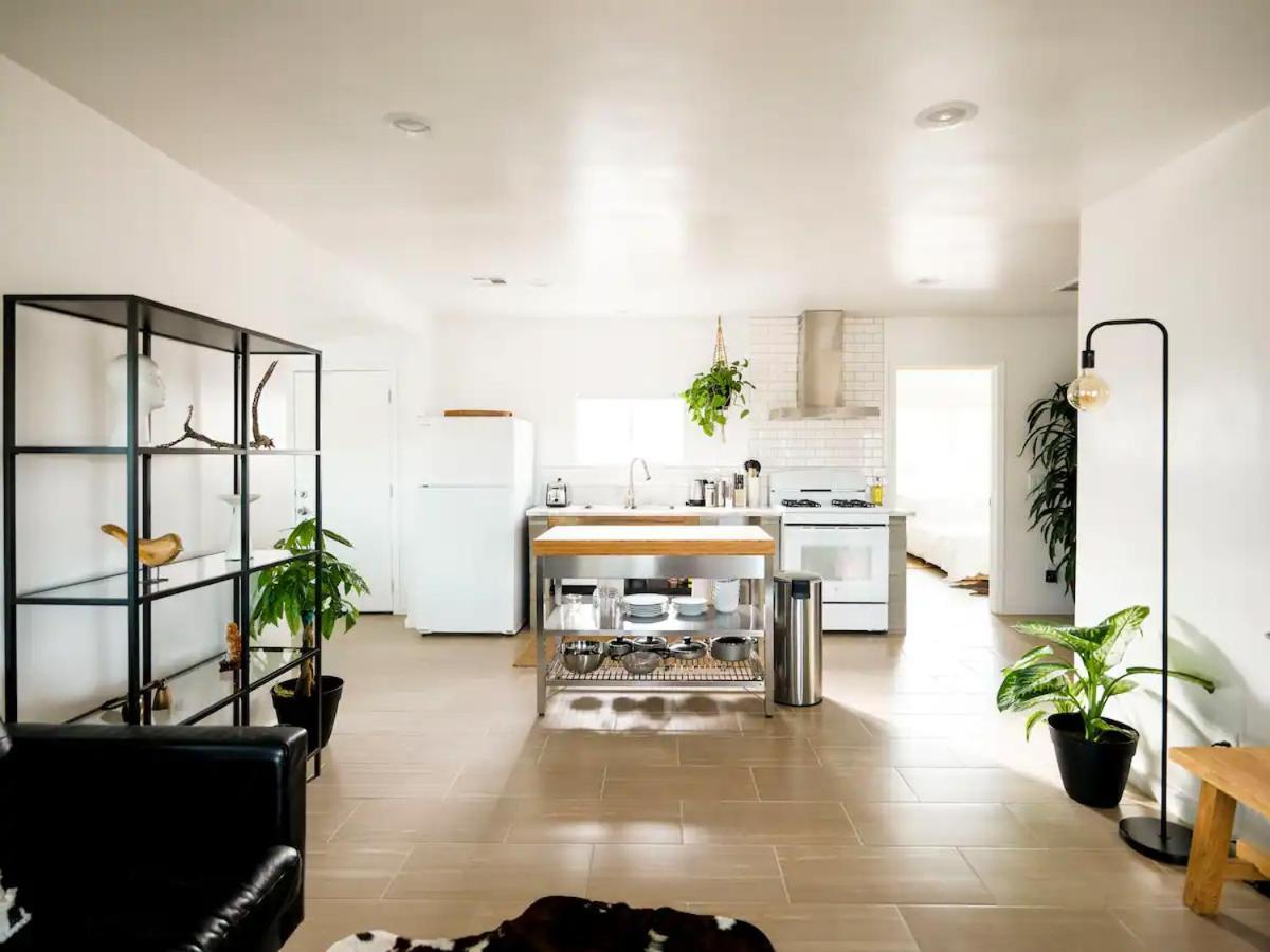 The Zen - Outdoor Shower, Gas Fireplace, Walkable To Shops & Restaurants Joshua Tree Eksteriør billede