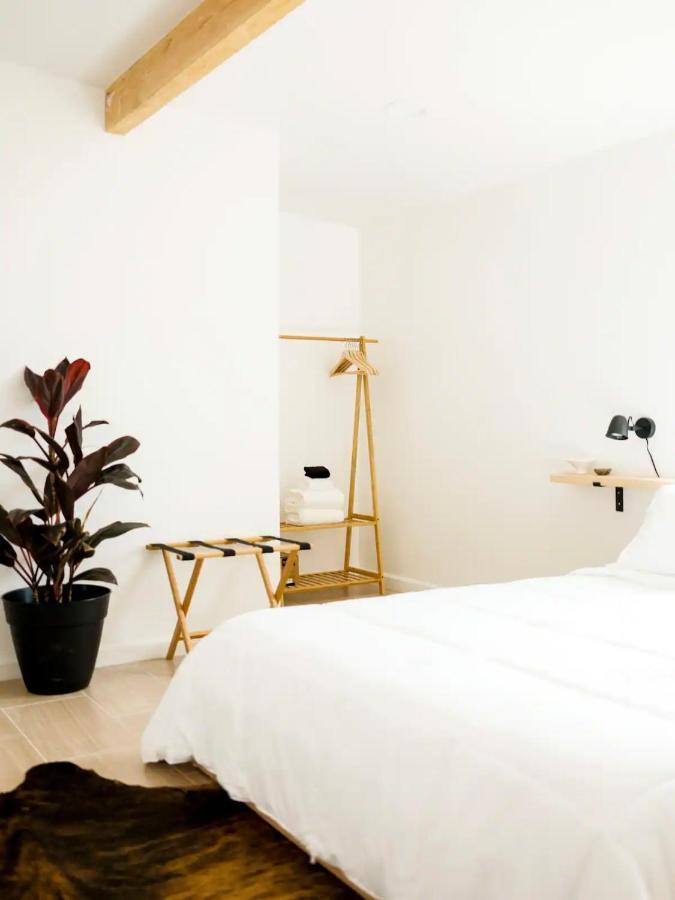 The Zen - Outdoor Shower, Gas Fireplace, Walkable To Shops & Restaurants Joshua Tree Eksteriør billede