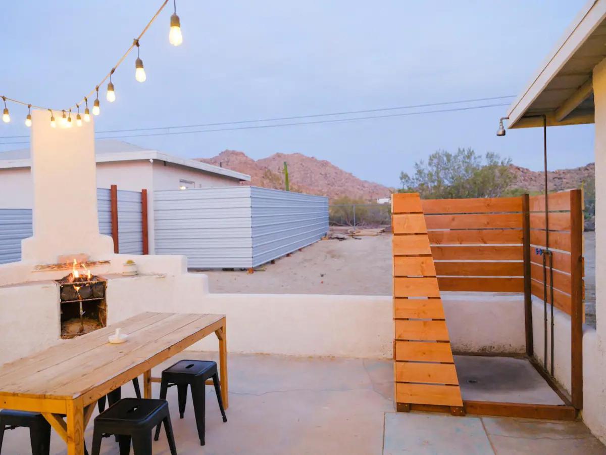 The Zen - Outdoor Shower, Gas Fireplace, Walkable To Shops & Restaurants Joshua Tree Eksteriør billede