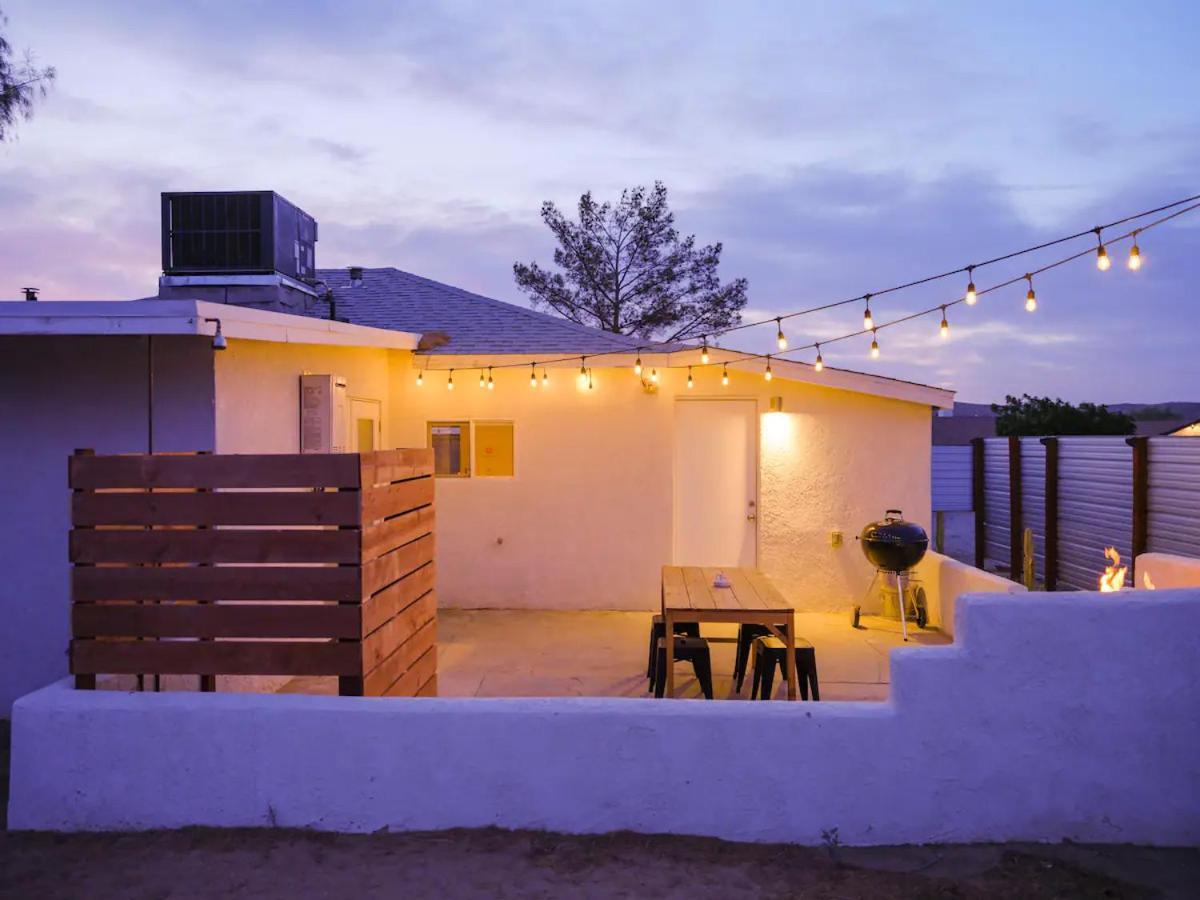 The Zen - Outdoor Shower, Gas Fireplace, Walkable To Shops & Restaurants Joshua Tree Eksteriør billede