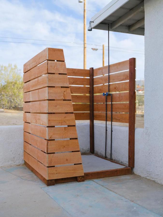 The Zen - Outdoor Shower, Gas Fireplace, Walkable To Shops & Restaurants Joshua Tree Eksteriør billede